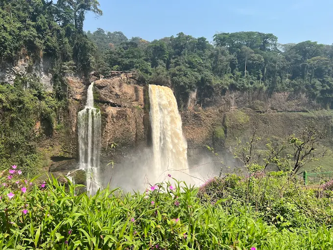 Chute d’Ekom Nkam